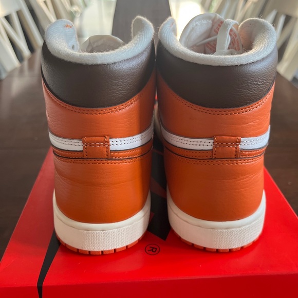 Nike Air Jordan 1 Retro W Starfish Size 9 Mens main image 6